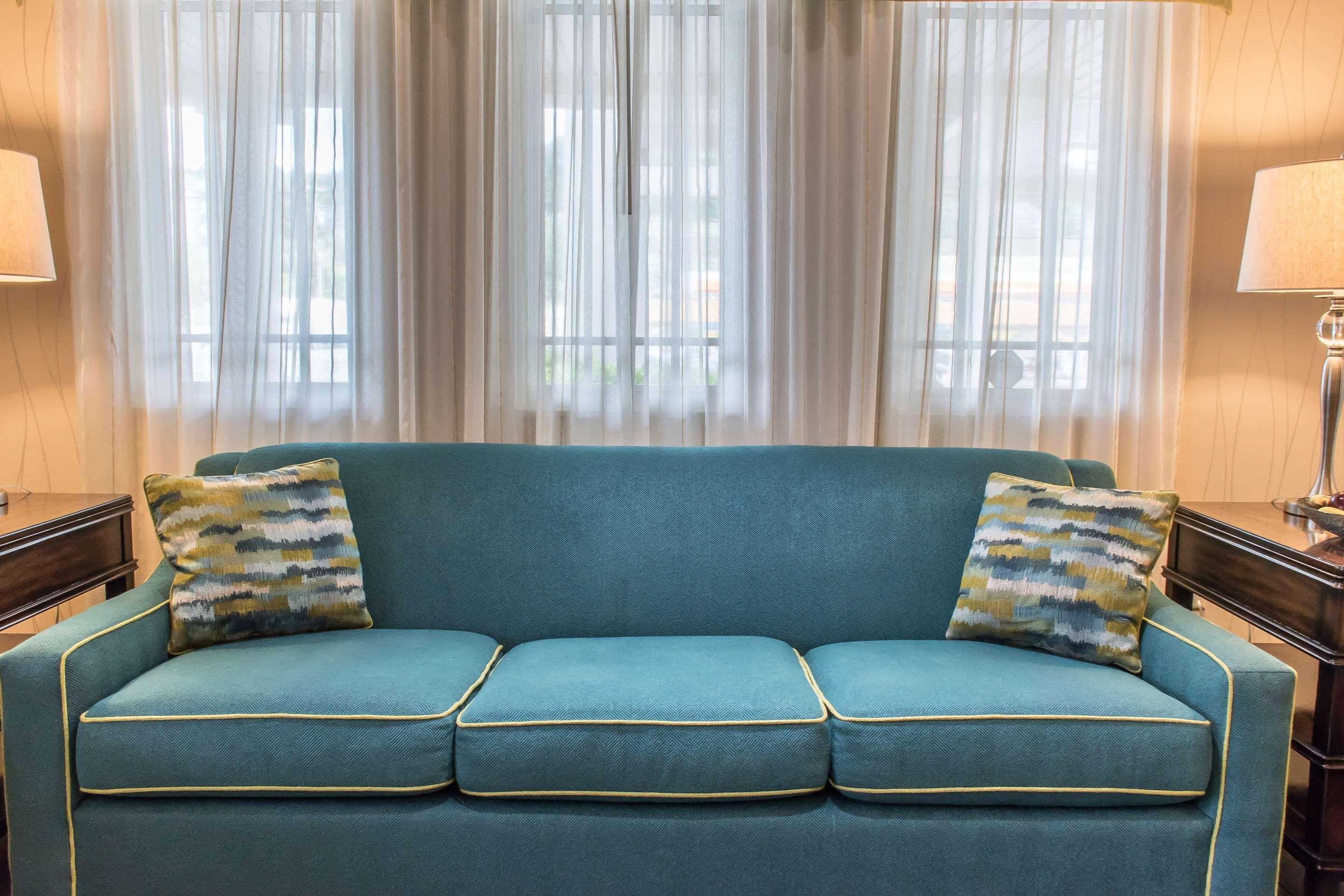Quality Inn Bedford Eksteriør bilde