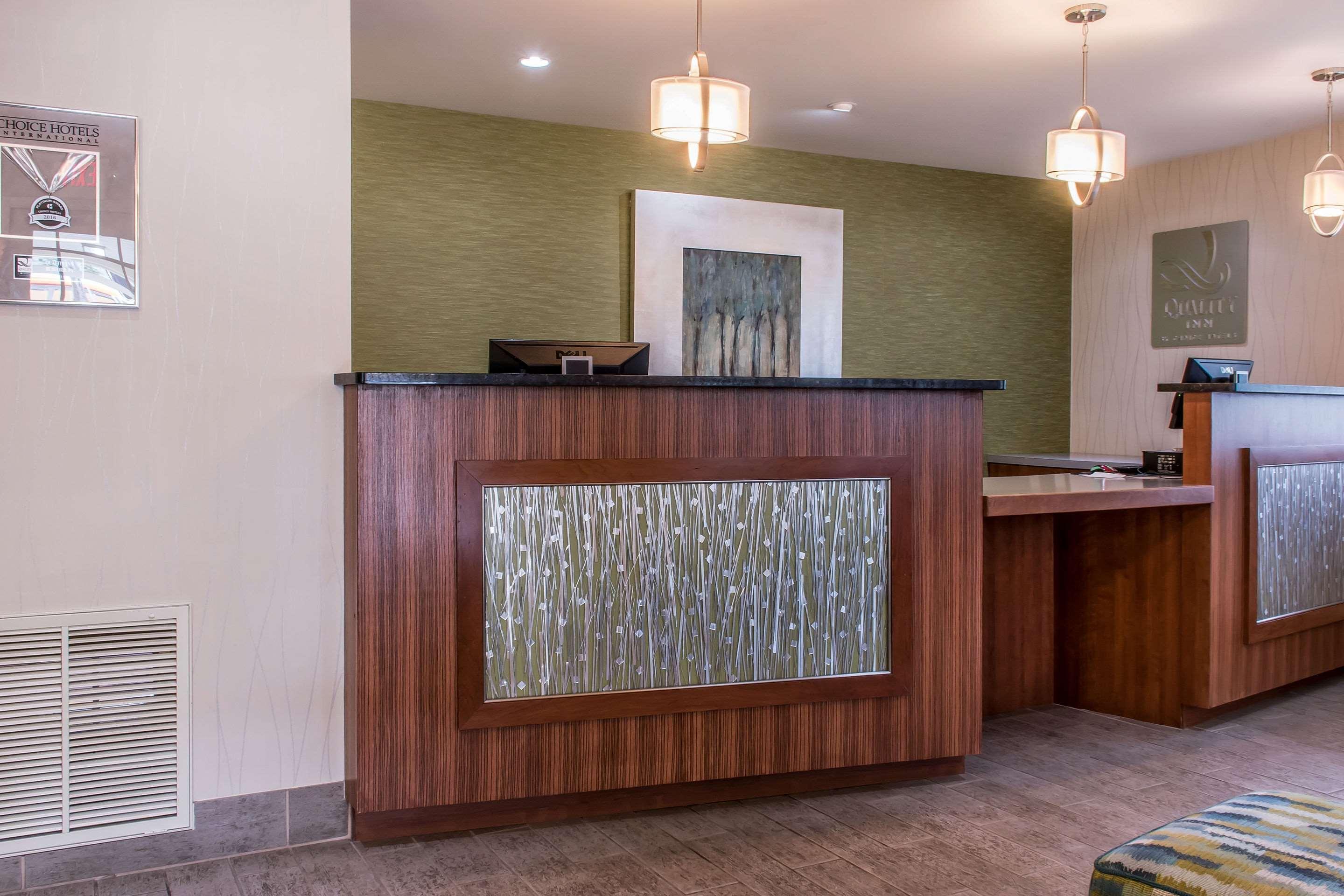 Quality Inn Bedford Eksteriør bilde
