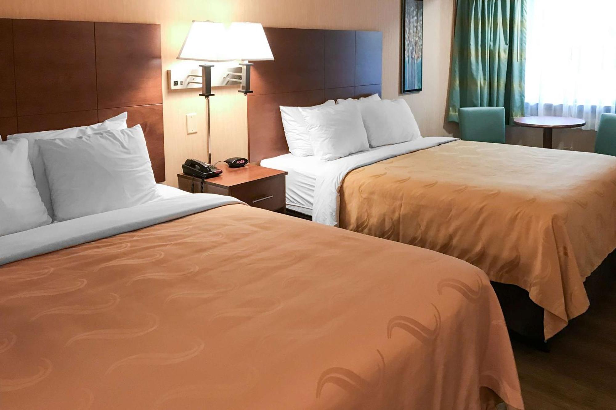 Quality Inn Bedford Eksteriør bilde