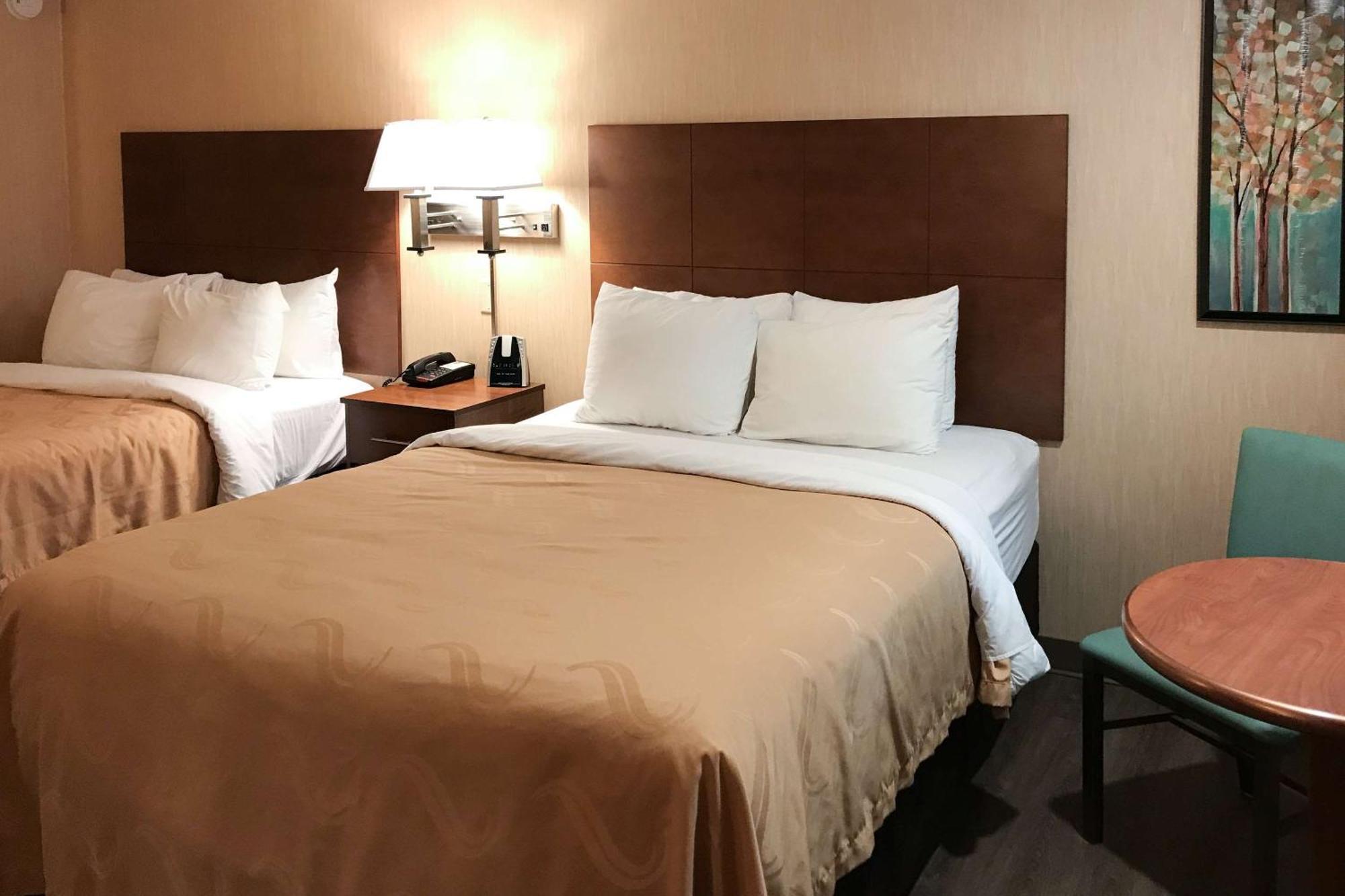Quality Inn Bedford Eksteriør bilde