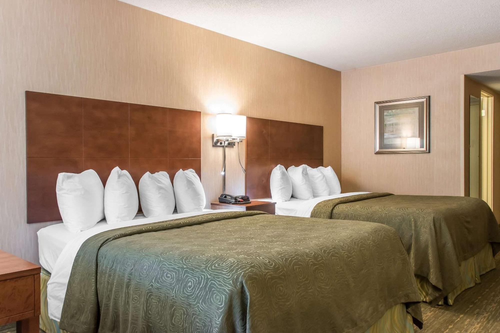 Quality Inn Bedford Eksteriør bilde