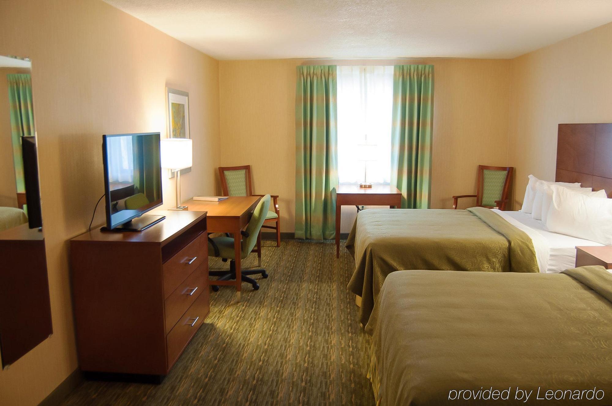 Quality Inn Bedford Eksteriør bilde